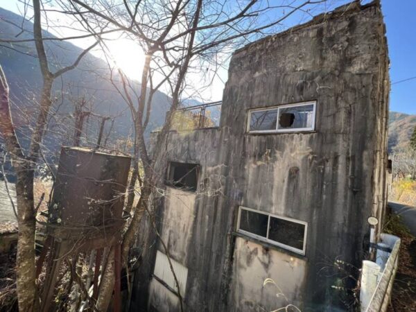 奥多摩工業