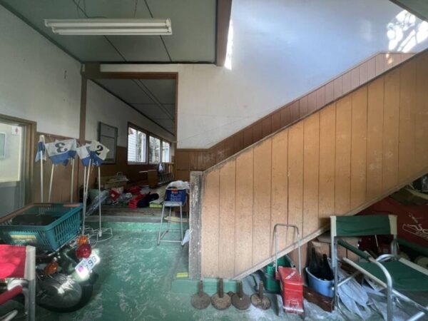 日原小学校跡